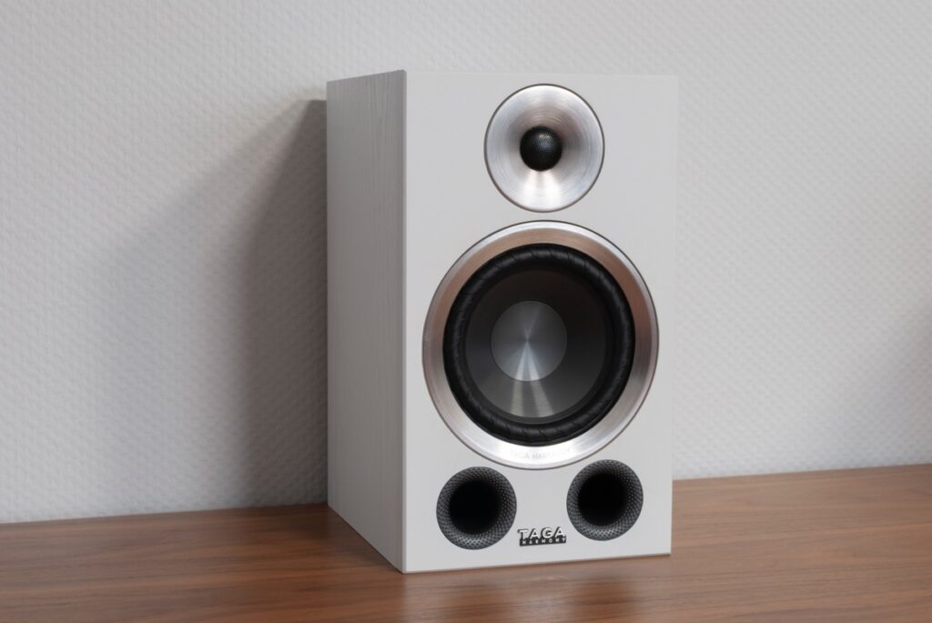 Mehr über den Artikel erfahren AZURE B-40 v.3